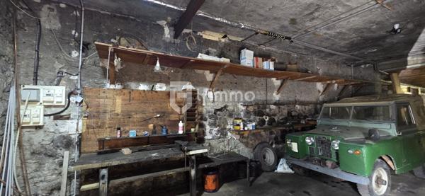 Immeuble 2 logements et garage de 120 m2