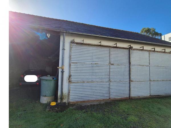 Belle maison rénovée de 117 m² + grand potentiel d'aménagement - Lanester (Morbihan) à 400 m du centre  - 7 min de Lorient  - 8 min de Caudan - 10 min d'Hennebont - 8 min de la mer