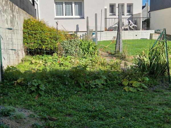 Belle maison rénovée de 117 m² + grand potentiel d'aménagement - Lanester (Morbihan) à 400 m du centre  - 7 min de Lorient  - 8 min de Caudan - 10 min d'Hennebont - 8 min de la mer