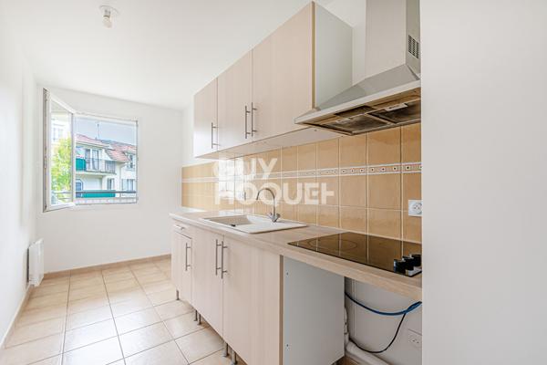 Appartement baigné de lumière avec balcon