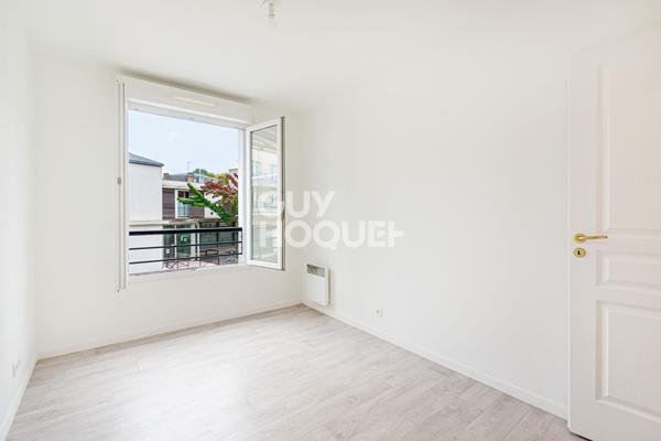 Appartement baigné de lumière avec balcon