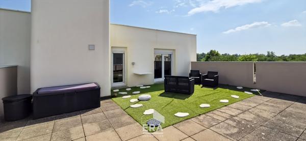 HAUT FLOIRAC - Appartement T4 de 80 m² avec deux terrasses de 52m² et 15m² - RARE !