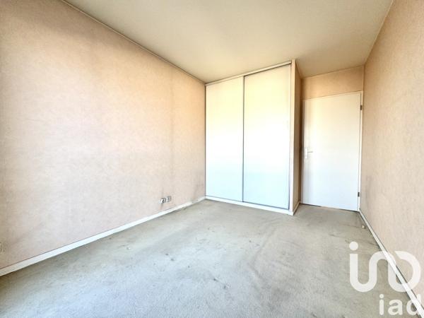Appartement 3 pièces de 69 m² à Le Bourget (93350)