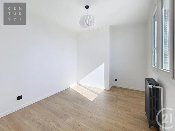 Appartement F4 à vendre  4 pièces - 63 m 2   TROYES  - 10