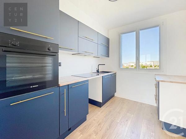 Appartement F4 à vendre  4 pièces - 63 m 2   TROYES  - 10
