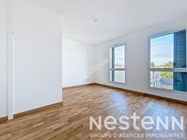 GENAS Hyper Centre - Attique NEUF en frais de notaire réduits - 3 pièces de 79.37m² avec large terrasse et vue dégagée