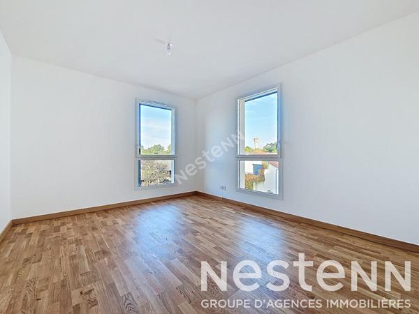 GENAS Hyper Centre - Attique NEUF en frais de notaire réduits - 3 pièces de 79.37m² avec large terrasse et vue dégagée