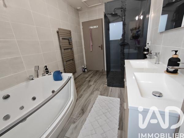 Maison à vendre 5 pièces 140 m² Quintenas