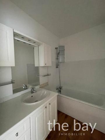 Arcachon (33120) T3 Emplacement priviliégié ARCACHON avec pk & cave