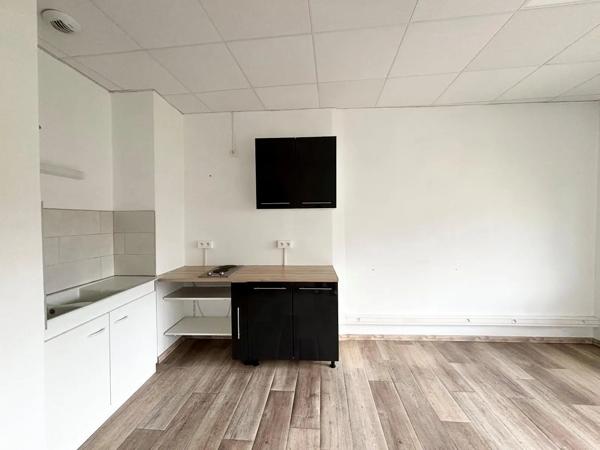 Local professionnel à louer 602.97m² Montbéliard (25200)