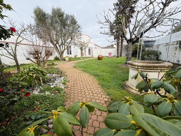 Bretignolles-sur-Mer (85470) Maison 4 chambres centre-ville Brétignolles