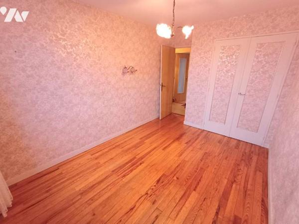 Appartement avec balcon et cave