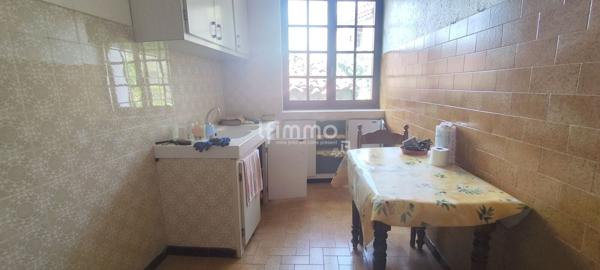 Maison 2 chambres accès balcon.