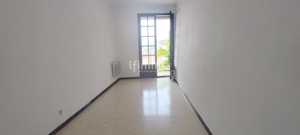 Maison 2 chambres accès balcon.