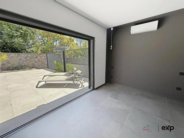 VILLA DE STANDING RECENTE PROCHE SAINT-PIERRE