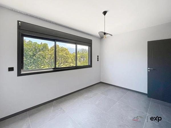 VILLA DE STANDING RECENTE PROCHE SAINT-PIERRE