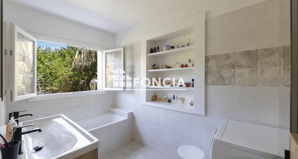 À vendre Maison 7 pièces 185 m² - Bayonne 64100