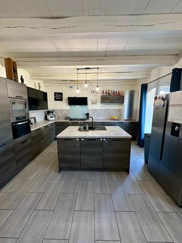 Maison familiale de plein pied avec appartement indépendant