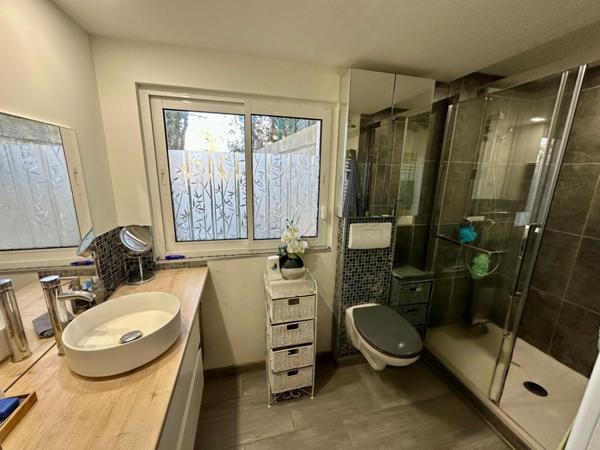 Maison familiale de plein pied avec appartement indépendant