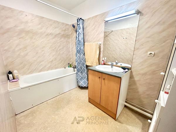 T3 avec terrasse et parking - Minimes €259 500 ** - Référence MR686D