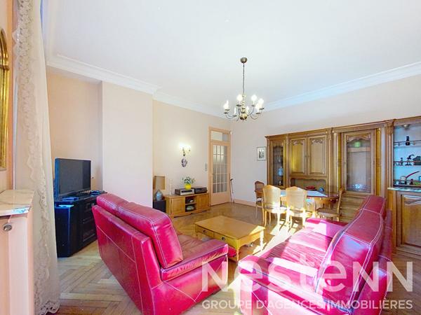 Lyon 6 Masséna - Spacieux T3 avec charme de l'ancien - 2 chambres