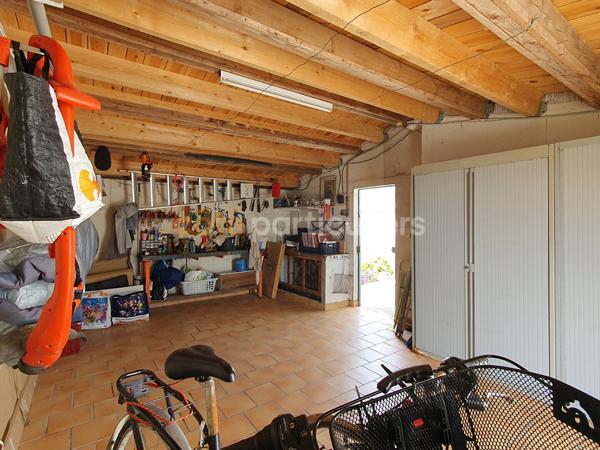 Vente
                Maison120 m² - 4 Pièces -
                    L AIGUILLON LA PRESQU ILE (85460)