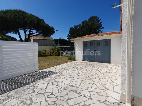Vente
                Maison120 m² - 4 Pièces -
                    L AIGUILLON LA PRESQU ILE (85460)