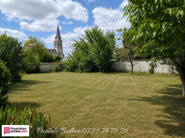 Maison avec rez-de-jardin - Vernantes (49390)