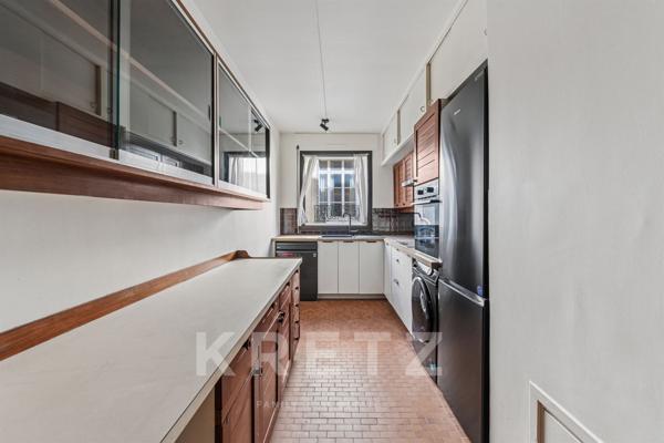 Avenue Foch - Appartement de 138 m² au calme sur cour arborée