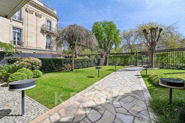 Avenue Foch - Appartement de 138 m² au calme sur cour arborée