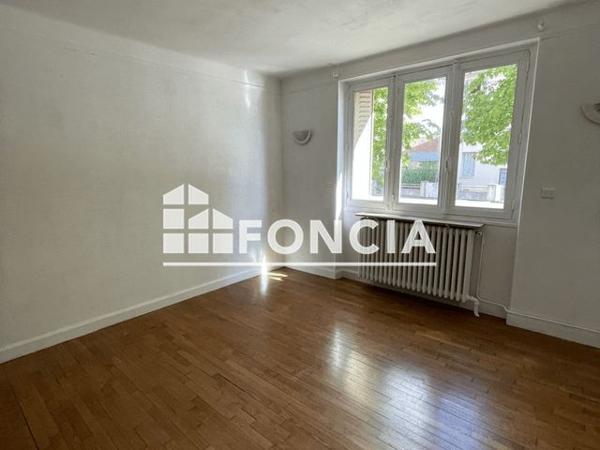Location Appartement 3 pièces 53.63 m² - 178/180 RUE D'AUXONNE Dijon 21000