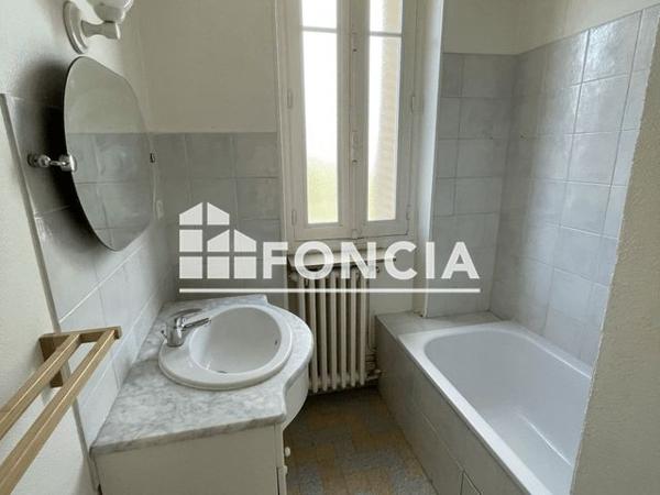 Location Appartement 3 pièces 53.63 m² - 178/180 RUE D'AUXONNE Dijon 21000