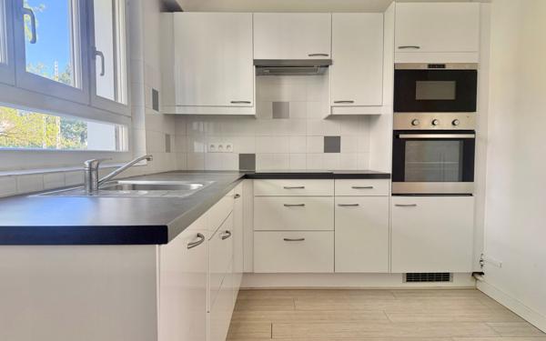 Appartement à vendre    3 pièces • 62,65 m2 Chilly-Mazarin