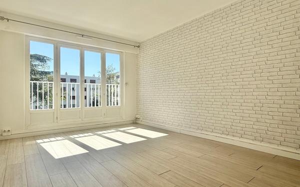 Appartement à vendre    3 pièces • 62,65 m2 Chilly-Mazarin