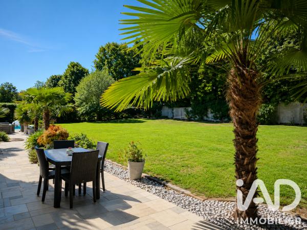 Maison à vendre 9 pièces 205 m² Cholet