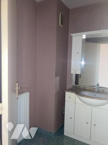 APPARTEMENT 2 CHAMBRES + GARAGES