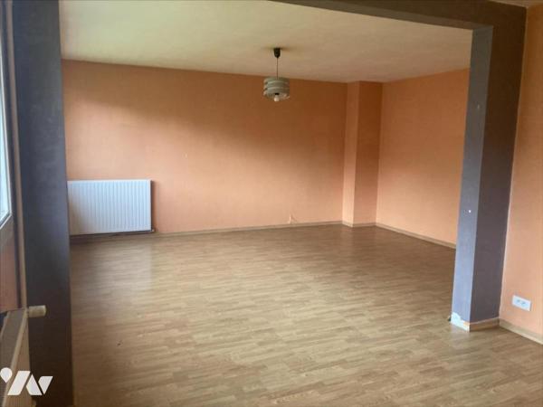 APPARTEMENT 2 CHAMBRES + GARAGES