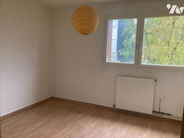 APPARTEMENT 2 CHAMBRES + GARAGES