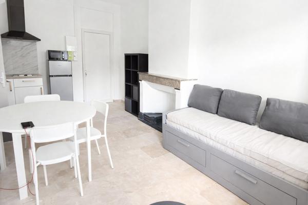 Studio meublé entièrement rénové – 23m² Bagnols-sur-Cèze (30200)