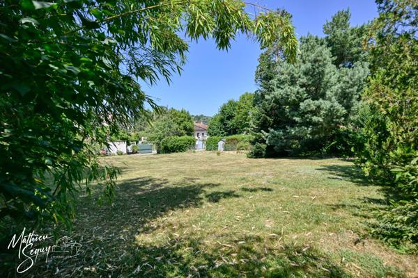 Appartement de 95.52m² 4 pièces avec extérieur de 13.31m² - SAINT GENIS LAVAL (69)