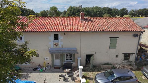 Longère rénovée 96 m2 avec extension possible + 70 m2