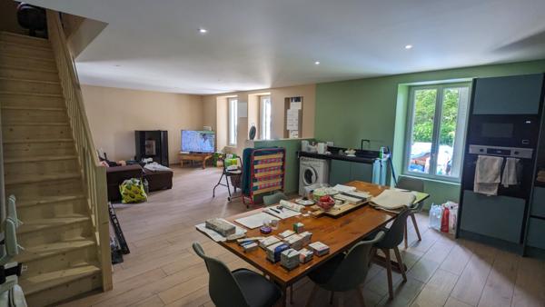 Longère rénovée 96 m2 avec extension possible + 70 m2