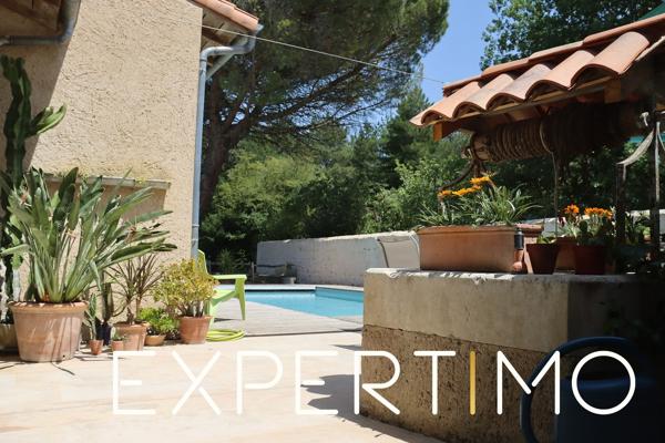 Maison de charme en pierre, piscine, grange et beaux volumes
