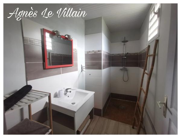 Propriété avec Maison Vue mer + 5 Bungalows - Plage à pieds