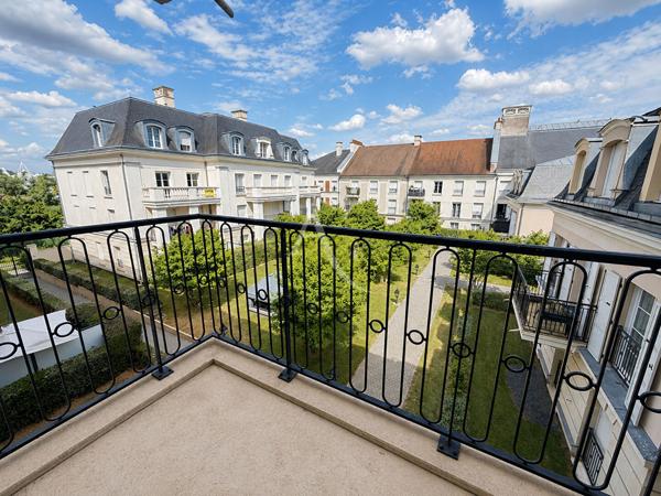Emplacement premium à Serris - 3P avec balcon et 2 places de parkings