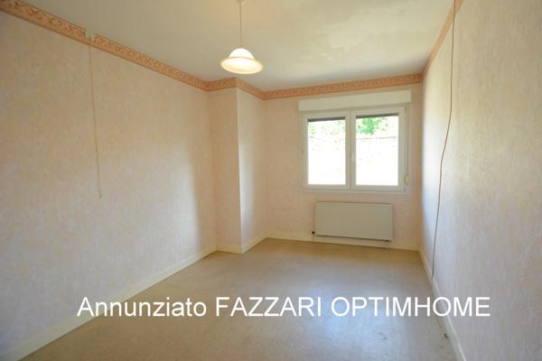 À vendre : Spacieuse maison à Stenay – Rue calme, proche centre-ville – Frontière Belgique / Luxembourg 📍 Stenay (55700) – Meuse – Région Grand Est