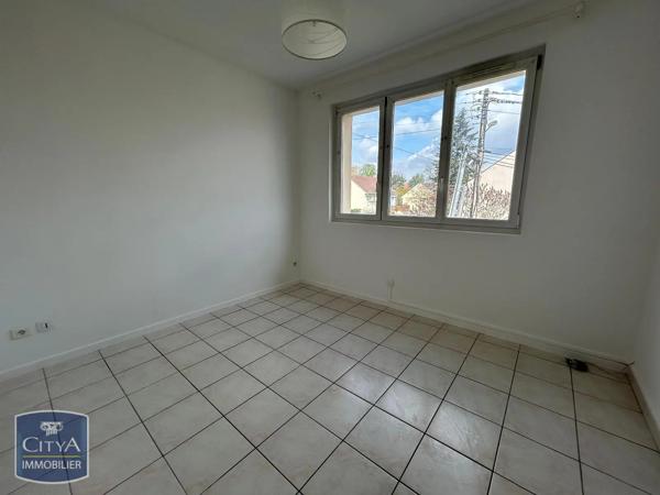 Appartement à louer 2 pièces 31m² Ollainville (91340)