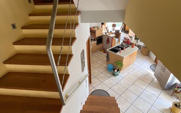 Maison à vendre    7 pièces • 240 m2 Saint-Donat-sur-l'Herbasse