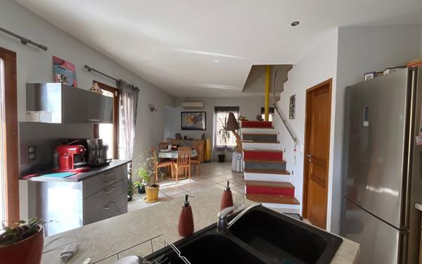 Maison à vendre    7 pièces • 240 m2 Saint-Donat-sur-l'Herbasse