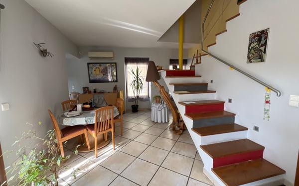 Maison à vendre    7 pièces • 240 m2 Saint-Donat-sur-l'Herbasse